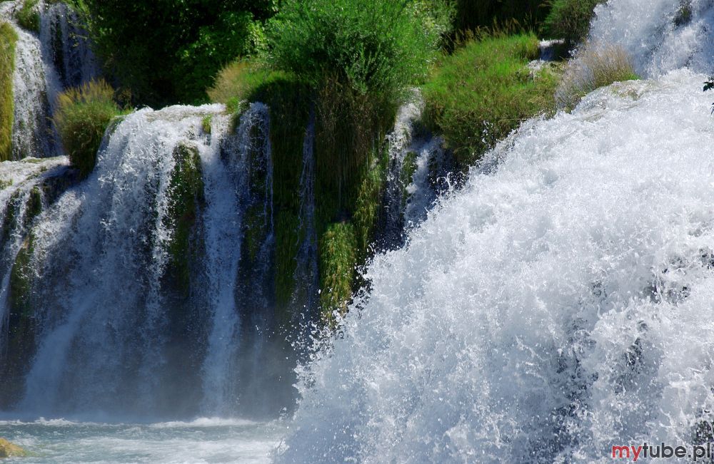 Park narodowy w Chorwacji, położony w środkowej Dalmacji, niedaleko miasta Sibenik. Park został założony w roku 1985 w środkowym i dolnym biegu rzeki Krka, jest siódmym i najmłodszym parkiem narodowym Chorwacji. Ma powierzchnię 109 km2....