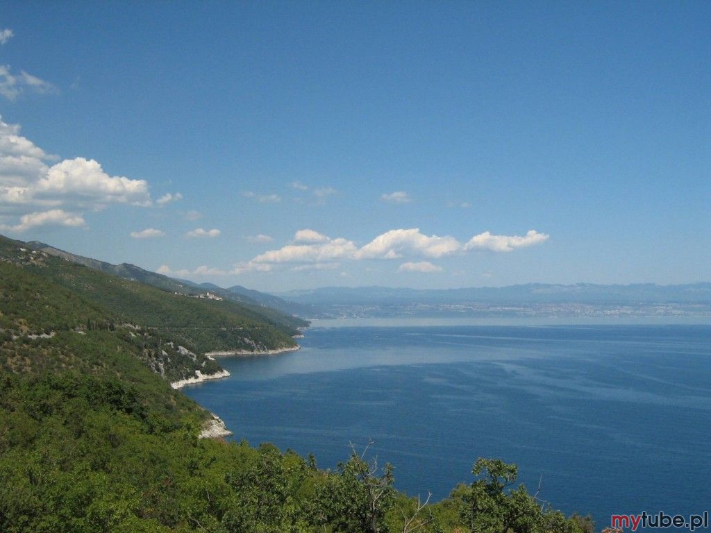 Moscenicka Draga to port, osada oraz centrum turystyczne w Opatiji. Moscenicka Draga znajduje się w Zalewie Riječkim, na wschodnim wybrzeżu Istrii. Położona jest u podnóża góry Učki w części znanej z łagodnego klimatu sprzyjającego...