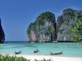 Tajlandia, dzięki swojej spokojnej, bezkonfliktowej historii zyskała piękną nazwę: Prathet Thai, co tłumaczy się jako \'kraj ludzi wolnych\'. Graniczy z Malezją, Birmą, Laosem i Kambodżą. Od wschodu oblewają ją wody Morza Południowo -...