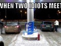 Kiedy spotyka się dwóch idiotów...